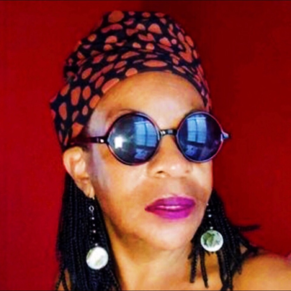 Meet your Posher, Doris